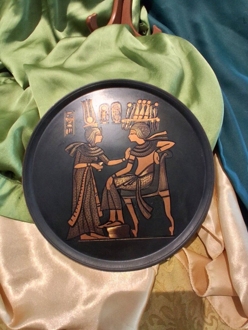 MCM Egyptian Revival Etched Black & Gold Pharaoh Queen Wall Plate Decor